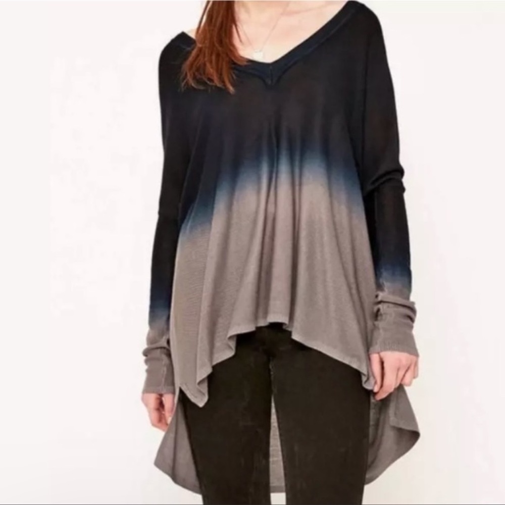 Pins and Needles Ombre V Neck Dip Dye Tent Top Sweater S